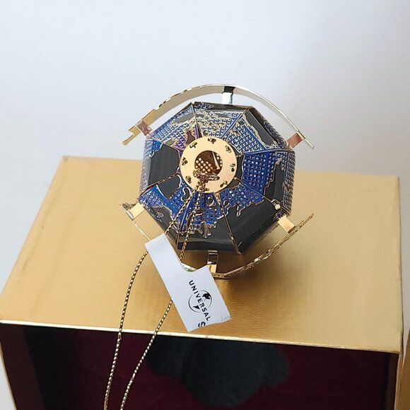 NEW Universal Studios Holiday Collection 3D Globe Brass Christmas Ornament & Box - Picture 6 of 8